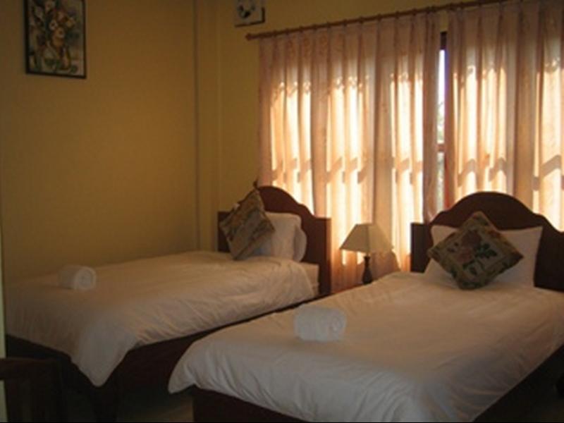 Khampaseuth Hotel Vang Vieng Ngoại thất bức ảnh