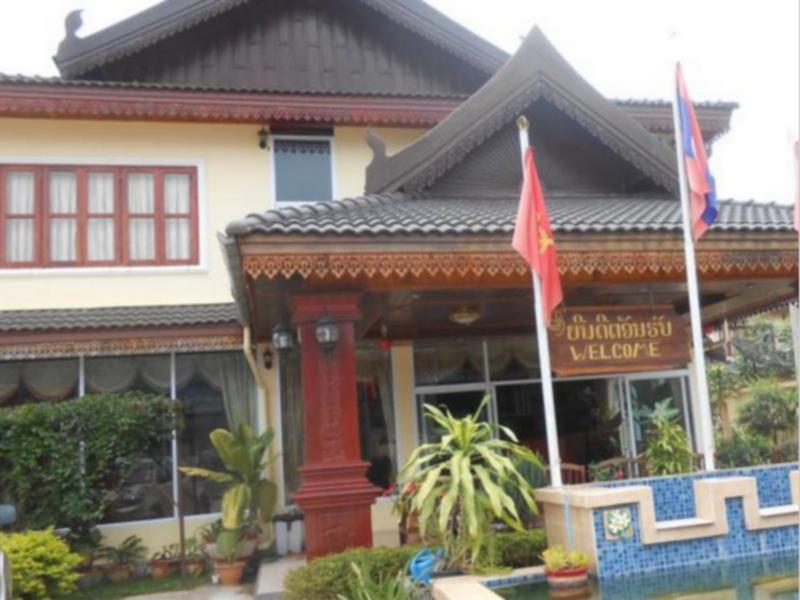 Khampaseuth Hotel Vang Vieng Ngoại thất bức ảnh