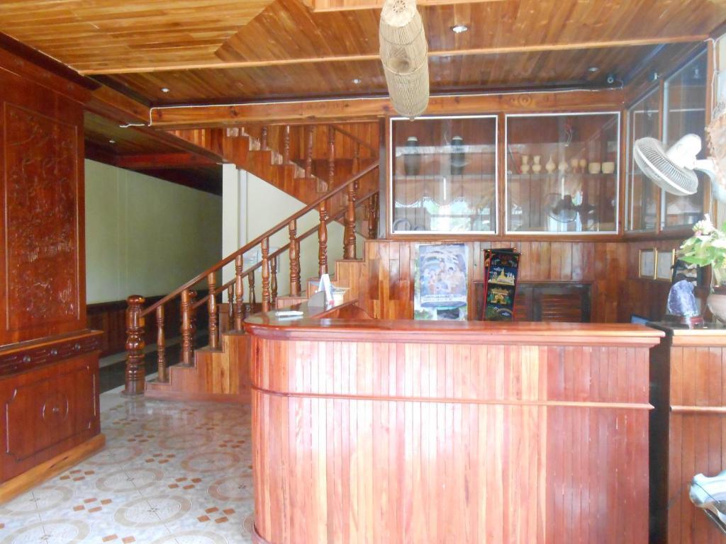 Khampaseuth Hotel Vang Vieng Ngoại thất bức ảnh