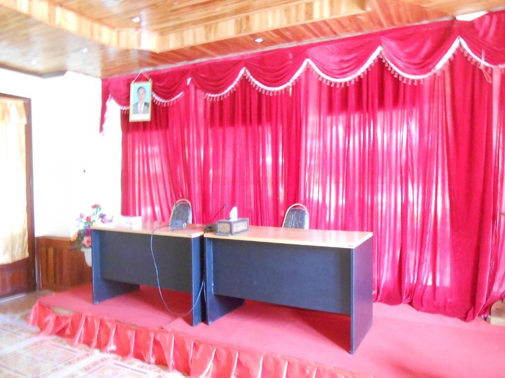 Khampaseuth Hotel Vang Vieng Ngoại thất bức ảnh
